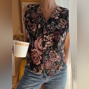 Vintage Cottagecore Black Floral Button Down Vest in Medium